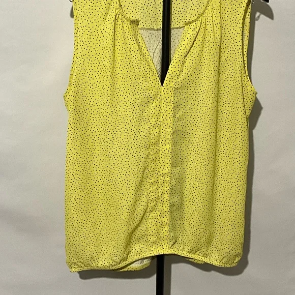 LOFT Yellow Polka Dot Sleeveless V-Neck Blouse - Size Large - Picture 4 of 8